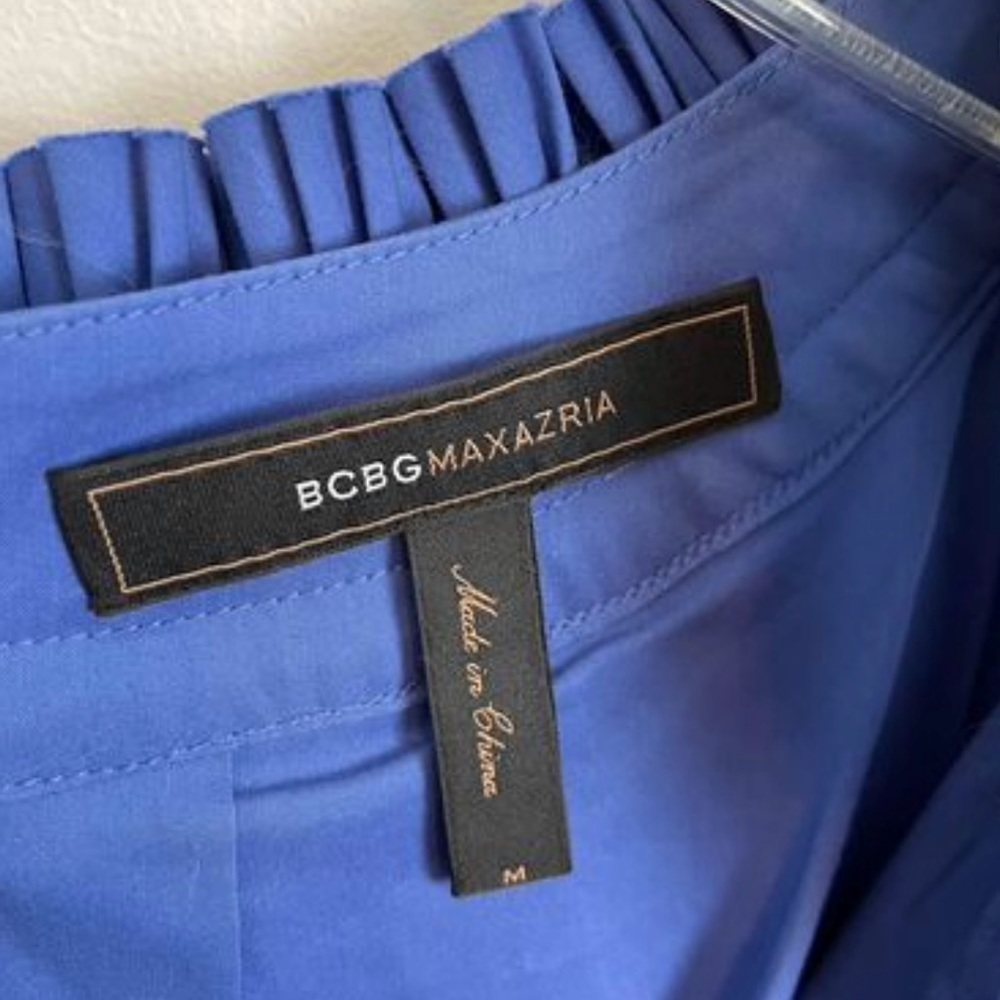 BCBG Blouse medium - Picture 2 of 4